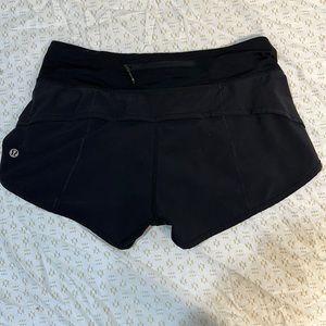 Like new Lululemon speed up low-rise lined short